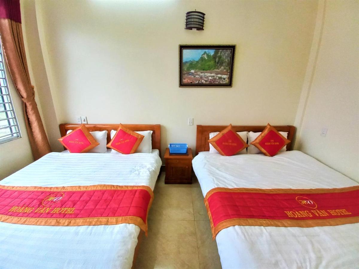 Hoang Van Hotel Đồng Văn Esterno foto