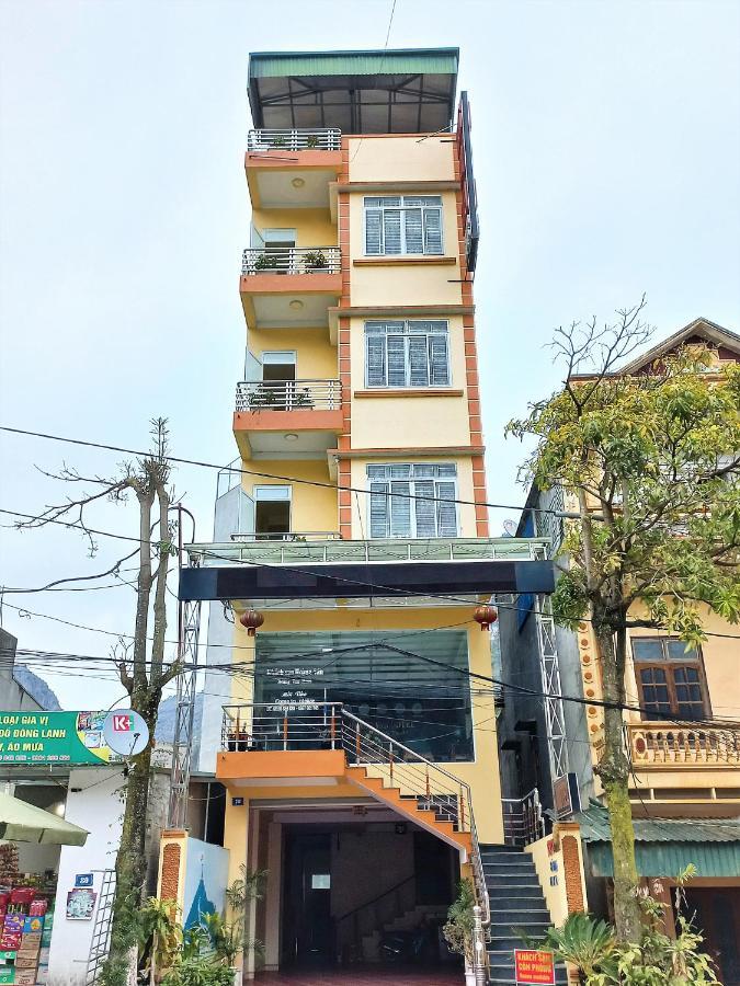 Hoang Van Hotel Đồng Văn Esterno foto