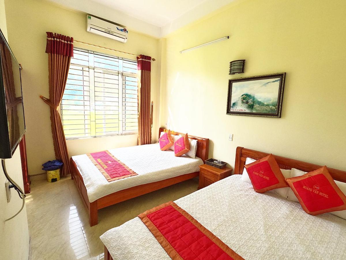 Hoang Van Hotel Đồng Văn Esterno foto