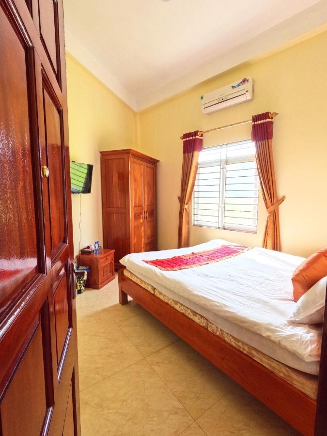 Hoang Van Hotel Đồng Văn Esterno foto