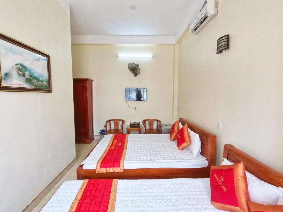 Hoang Van Hotel Đồng Văn Esterno foto