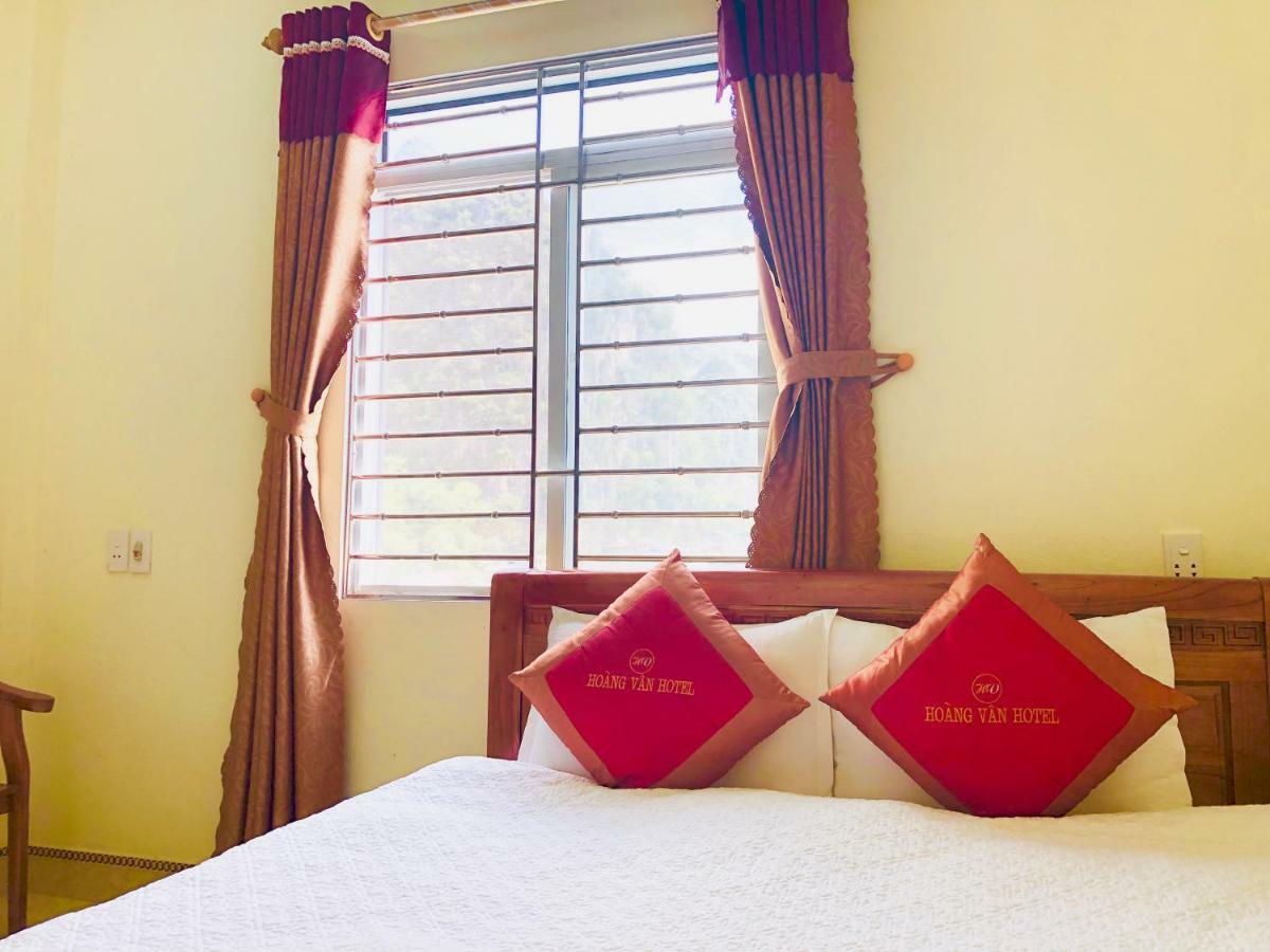 Hoang Van Hotel Đồng Văn Esterno foto