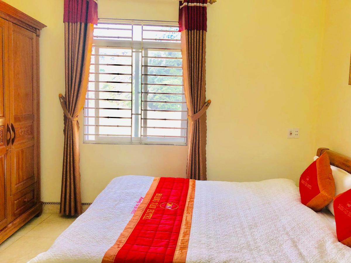 Hoang Van Hotel Đồng Văn Esterno foto
